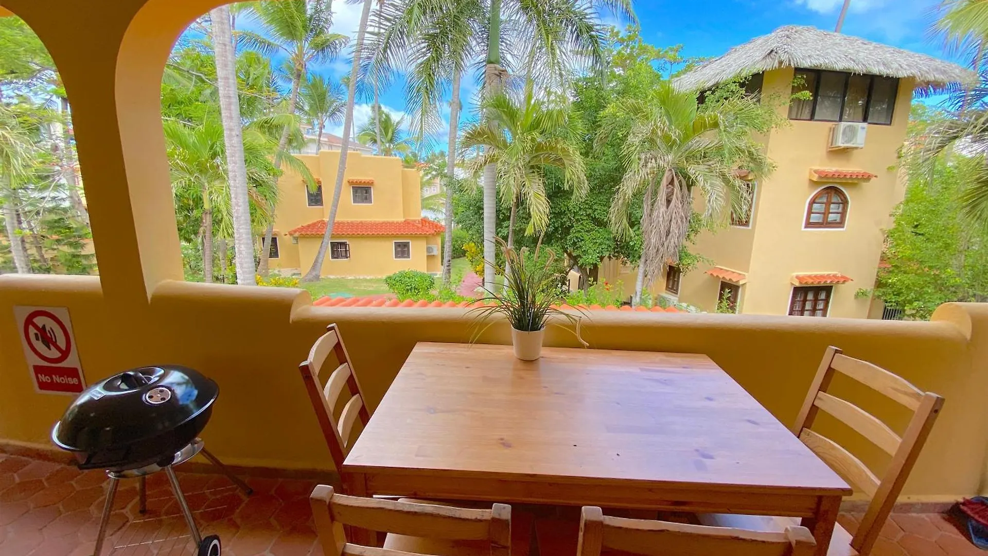 ホテル Serenara Village Playa Los Corales プンタ・カナ