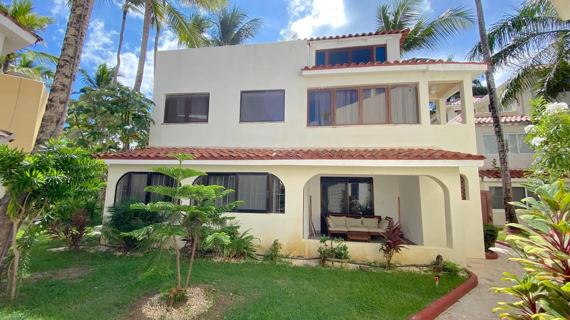 Serenara Village Playa Los Corales Punta Cana Hotel