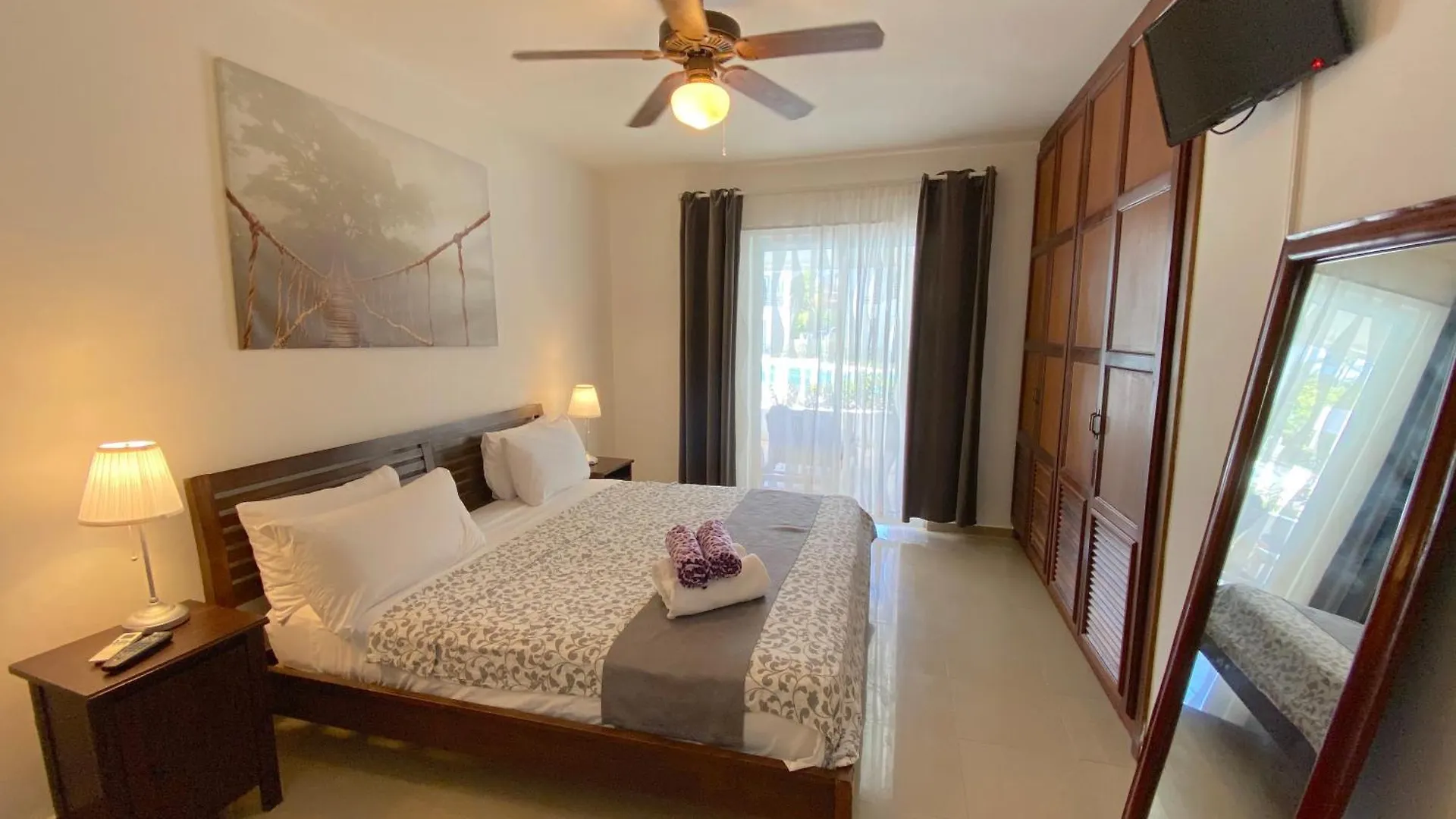 Hotel Serenara Village Playa Los Corales Punta Cana